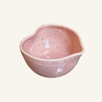 Bol à matcha en céramique pour accessoire de thé fait main personnalisé avec cœur coloré