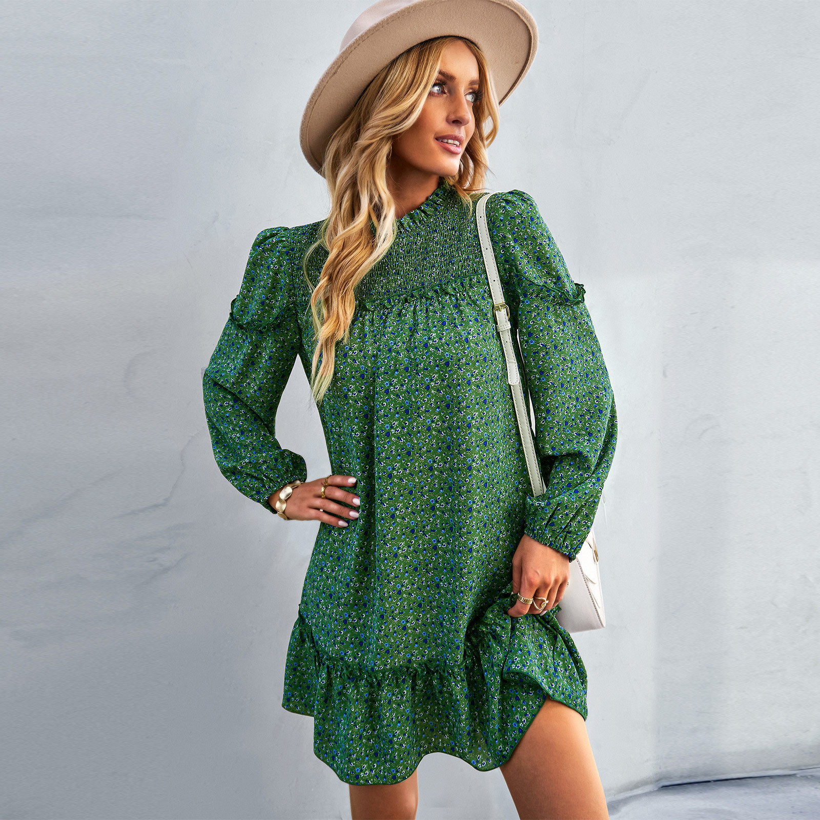 dark green