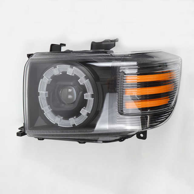 Yifeng High Quality New LED Lens Headlight Assembly ABS+PC Material Sequential Turn Signal for Land Cruiser 70 Series