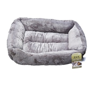 เตียงสัตว์เลี้ยงแบบกลับด้านได้ Ava Comfy Cuddler รูปทรงสี่เหลี่ยมผืนผ้า สีเงินเทา สีเทาเข้ม ขนสัตว์เทียม - Product Image 5