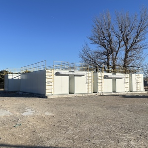 Unité de traitement des eaux usées tout-en-un, équipement automatique intégré d'élimination des eaux usées pour hôtels et camps de construction - Product Image 1