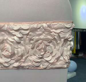 Faja desechable para silla de tela satinada con diseño de rosas para banquetes y uso doméstico, fajas para sillas de boda y celebración - Product Image 3