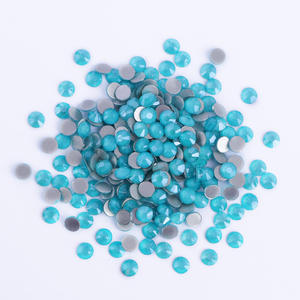 QIYI, venta al por mayor, <span class=keywords><strong>moda</strong></span>, Color neón, lujo, alta calidad, listo para enviar, plata, Mocha, diamantes <span class=keywords><strong>de</strong></span> imitación para decorar prendas, arte <span class=keywords><strong>de</strong></span> <span class=keywords><strong>uñas</strong></span> - Product Image 3