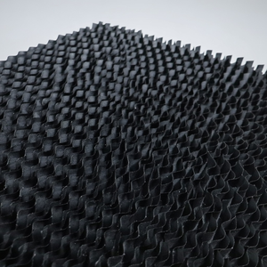 Panel de Refrigeración de Papel Kraft con Estructura de Panal para Granjas Ganaderas, Fibra de Alta Densidad que Aumenta la Absorción de Calor para Periodos de Calor Extremo - Product Image 5