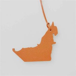 Colgante de Bolso de Cuero Sintético PU Duradero con Diseño de Mapa de Personajes de Estilo Lindo de Arabia, Qatar, Omán y Emiratos Árabes Unidos - Product Image 4