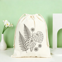 Pochettes à cordon en toile de coton recyclé lavables sur mesure et sacs d'emballage cadeau réutilisables à motif de dessin animé écologique