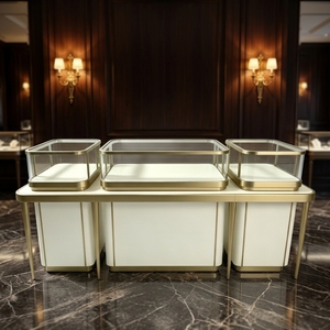 Ensemble de présentoirs à bijoux modulaires en <span class=keywords><strong>platine</strong></span> de luxe moderne : Vitrines élégantes en verre trempé pour les magasins de bijoux haut de gamme - Product Image 6