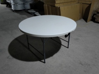 Table ronde pliable en HDPE avec structure en acier, idéale pour les événements extérieurs, les fêtes et les banquets familiaux (vente en gros)