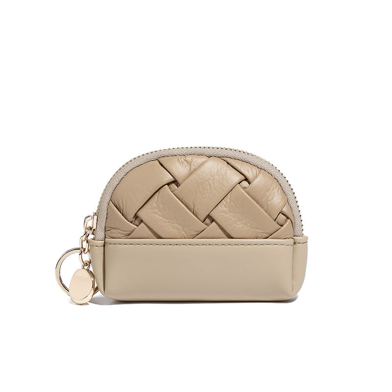 B740 # สีกากี