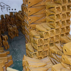 TALUADA di alta qualità parti escavatore Komatsu PC300 piatto secchio dente affilato secchio 207-70-14151 piatto benna denti 2077014151 - Product Image 6