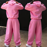 Ensemble de survêtements streetwear pour hommes avec impression en relief, comprenant un sweat à capuche court et ample et un pantalon de survêtement, en molleton personnalisé, style jogging et survêtement de sport