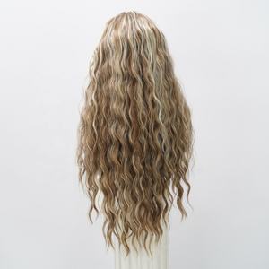 Nouveauté 2026 : Perruque ondulée bouclée en fibre chimique avec dentelle 13*4, mèches dorées camel, modèle SM9204B - Product Image 5