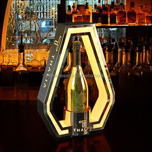 Exhibidor de Botellas LED de Metal con Logotipo Personalizado, Moderno, para Bar, Líquores, con Iluminación, para Servicio VIP en Clubes y Bares - Product Image 4