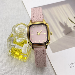 Nuovo Orologio da <span class=keywords><strong>Donna</strong></span> al Quarzo Minimalista Stile Rivetto, Compatto e Retrò-Chic, con Cinturino in Pelle e Cassa in Lega, Display a Lancette - Vendita all'Ingrosso - Product Image 4