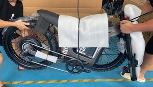 จักรยานไฟฟ้า Coswheel R19 สำหรับผู้ใหญ่ พร้อมเบรกดิสก์ไฮดรอลิก แบตเตอรี่ลิเธียมระยะไกล สภาพใหม่ สำหรับขับขี่ออฟโรด - Product Image 6