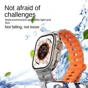สายนาฬิกาซิลิโคนขายส่งสำหรับ Apple Watch Ultra 49 มม. SE 44 มม. 42 มม. 38 มม. สายรัดข้อมือแบบสปอร์ตสองสีพร้อมหัวเข็มขัดแม่เหล็ก - Product Image 4