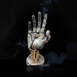 Nuovo Ornamento Artigianale in Resina Mano di Dio Berserk per Halloween - Product Image 2