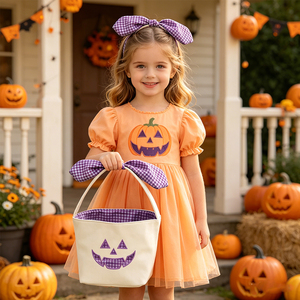 Panier à bonbons portable pour enfants, personnalisable, pour la fête d'Halloween, avec nœud et motif gingham, pour les tout-petits - Product Image 1