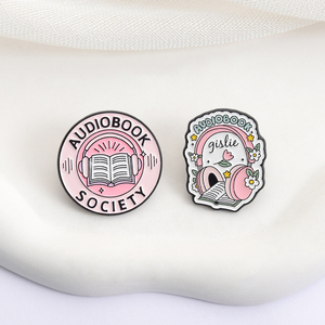 Broche de la Société des Audiolivres, épingles en émail, mode, casque rose, broches Gislie, badge de sac, badge de revers, bijoux pour les amoureux des livres, <span class=keywords><strong>cadeau</strong></span> - Product Image 3