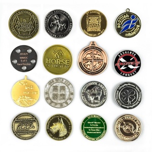 Llavero Personalizado para Recuerdo de Boda, Decoraciones para Sombreros, Monedas Conmemorativas - Product Image 4