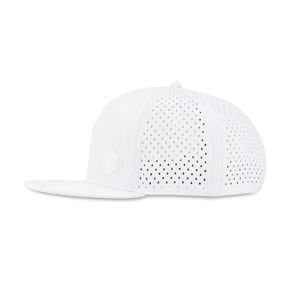 Casquette de sport ajustée et imperméable TCAP personnalisable avec technique de perforation au laser résistante à l'eau - Product Image 2
