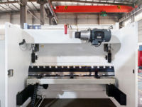 Presse plieuse CNC entièrement automatique synchronisée de haute précision SANXIN 4000 mm Pompe hydraulique Roulement en acier inoxydable Moteur Plaque