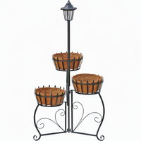 Support de plante solaire à 3 niveaux avec paniers en fibre de coco, cadre en fer recourbé, revêtement en poudre, décoration quotidienne pour jardin, patio, cour