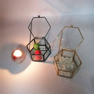 Nueva tapa abatible creativa para joyería, pendientes, anillos de propuesta, caja de almacenamiento de vidrio con tira de cobre - Product Image 3