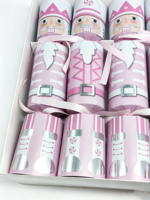 Boîte cadeau de 6 craquelins de Noël en forme de sapin rose pâle, flocon de neige et casse-noisette, avec bonbons de Noël