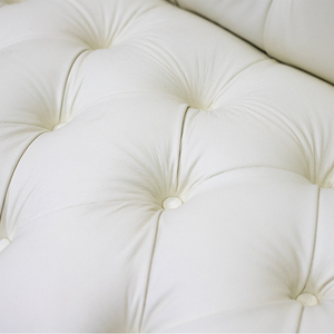 Trắng chesterfield chần PU sofa da với điểm nhấn trang trí Stud | phòng chờ thương mại chỗ ngồi cho quán cà phê, nhà hàng, khách sạn - Product Image 4