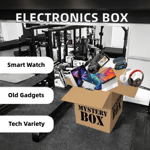 Venta al por mayor Lucky Mystery Box Auriculares TWS empaquetados al azar con sonido estéreo y dispositivos electrónicos de bajo retardo - Product Image 2