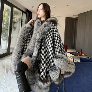 Écharpe en fausse fourrure de <span class=keywords><strong>renard</strong></span> pour femme, châle <span class=keywords><strong>à</strong></span> carreaux, cape longue, col tendance, poncho chaud d'hiver - Product Image 4