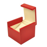 Boîte à montre en bois de luxe, finition rouge piano brillant, doublure en velours beige doux, structure à ouverture latérale, logo personnalisé pour l'emballage de la marque de montres