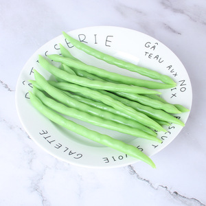 Modelos de verduras simuladas (frijoles verdes y judías largas), platos falsos para series de televisión y películas, accesorios para filmación y cocina. - Product Image 4