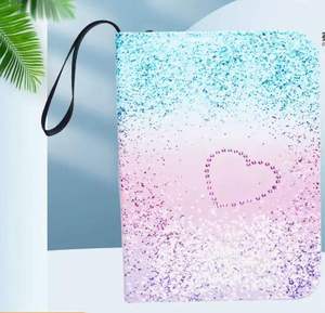 Porte-cartes en cuir personnalisé à 9 pochettes avec fermeture éclair pour cartes MTG, Pokémon, TCG, Yugioh, Baseball, et cartes à collectionner, avec clip de rangement pour cartes de crédit en PU. - Product Image 6