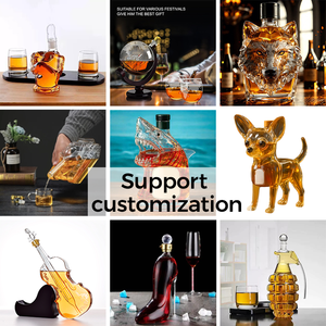 Botellas Decantadoras Personalizadas <span class=keywords><strong>de</strong></span> Vidrio <span class=keywords><strong>de</strong></span> Borosilicato para Whisky y <span class=keywords><strong>Vodka</strong></span> con Delicado Grabado <span class=keywords><strong>de</strong></span> Cabeza <span class=keywords><strong>de</strong></span> Lobo - Product Image 6
