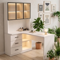Meuble de maquillage d'angle moderne et bureau combinés avec meuble de rangement vitrine et rangement à panneaux perforés pour chambre à coucher
