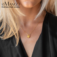 Collier minimaliste pour femme EMANCO, couleur or, chaîne en acier inoxydable, pendentif avec 26 lettres, pour un usage quotidien, bureau et fêtes, cadeau