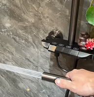 Ensemble de douche électrique à affichage numérique avec touches de piano en aluminium, mitigeur noir simple pour salle de bain, jet de pluie doux pour appartements et hôtels