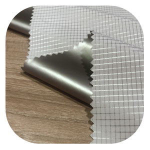 Tissu imperméable 100% polyester pongé ripstop à petits trous avec revêtement argenté <span class=keywords><strong>pour</strong></span> vestes d'hiver - Product Image 1