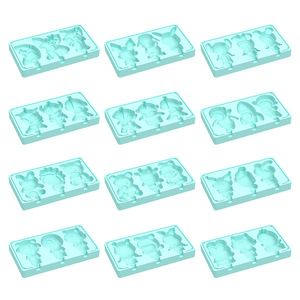 Molde para Helados de Silicona de Grado Alimenticio, Tamaño Mediano, con Tapa, Diseño de Astronauta/Superman - Product Image 4