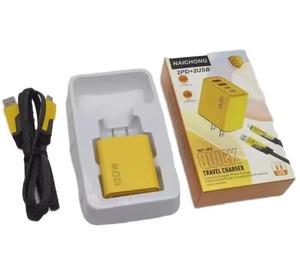 120W <span class=keywords><strong>Quad</strong></span> Port <span class=keywords><strong>Chargeur</strong></span> Rapide Double USB Double Type C PD Tête <span class=keywords><strong>de</strong></span> Charge US EU Plug Adaptateur Multi Device Charger Design Compact - Product Image 2