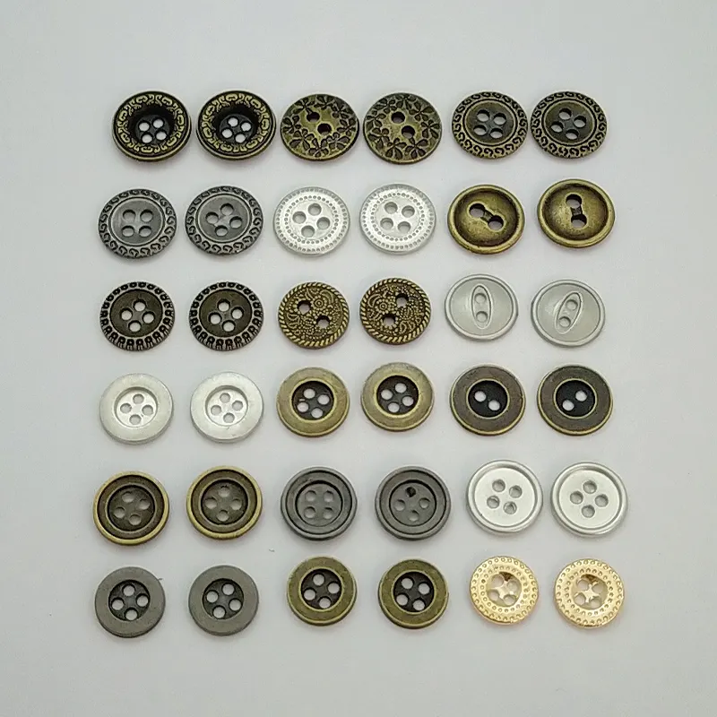 Factory supplies flat back 4 2 holes sewing antique brass matte silver zinc alloy metal shirt buttons wholesale