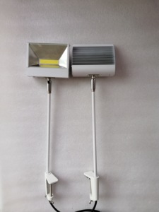 <span class=keywords><strong>Pince</strong></span> sur les lumières d'affichage à LED <span class=keywords><strong>Spot</strong></span> d'exposition 20W-70W Clip à bras long sur la <span class=keywords><strong>lampe</strong></span> d'exposition et d'affichage à LED avec base de <span class=keywords><strong>pince</strong></span> - Product Image 3