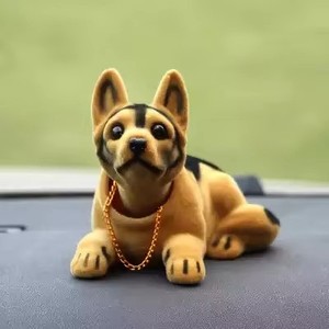 F-6655 Lindo Bulldog con Cabeza Móvil, Adorno para el Tablero del Auto, Accesorios para el Interior del Vehículo - Product Image 1