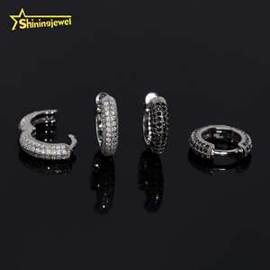 Pronto per la spedizione glassato Moissanite <span class=keywords><strong>orecchini</strong></span> di <span class=keywords><strong>diamanti</strong></span> 925 gioielli in argento alla moda Hip Hop cerchio <span class=keywords><strong>orecchini</strong></span> <span class=keywords><strong>diamanti</strong></span> per uomo donna - Product Image 2