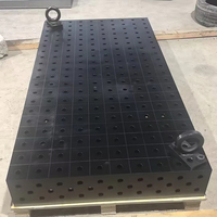 Table de soudage industrielle D28 3D avec trous de 28 mm, fixation de positionnement flexible usinée sur 5 côtés pour soudage robotisé et manuel