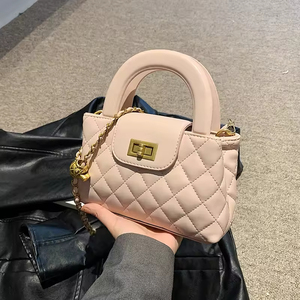 Nuevo bolso de moda de verano para mujer, bolso con cadena de diamantes de PU con un solo MANGO y decoración de bloqueo geométrico para mujer de viajeros - Product Image 2