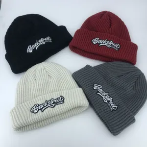 Chapéus de malha enchidos personalizados de inverno, gorros bordados, cor sólida, unissex, tampas quentes