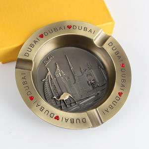 <span class=keywords><strong>Cendrier</strong></span> à cigares 3D en laiton vintage de luxe avec logo personnalisé <span class=keywords><strong>Cendrier</strong></span> à cigares portable de luxe Dubai <span class=keywords><strong>Camel</strong></span> Souvenir Design classique en alliage de zinc - Product Image 2